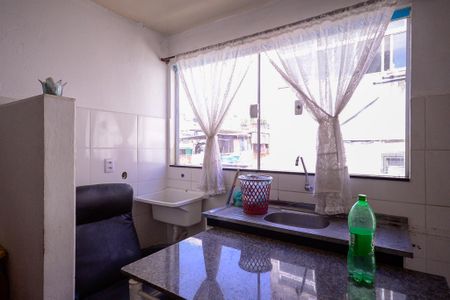 Casa à venda com 65m², 2 quartos e 1 vaga Casa à venda com 65m², 2 quartos e 1 vagaSala/Cozinha