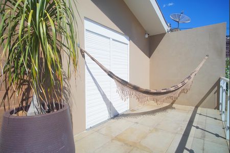 Casa à venda com 212m², 4 quartos e 1 vaga Casa à venda com 212m², 4 quartos e 1 vagavaranda do quarto 1