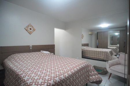 Casa à venda com 212m², 4 quartos e 1 vaga Casa à venda com 212m², 4 quartos e 1 vagaSuíte