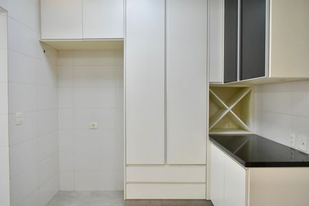 Casa à venda com 190m², 3 quartos e 3 vagas Casa à venda com 190m², 3 quartos e 3 vagasCozinha