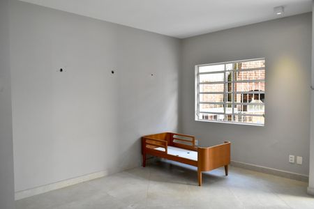 Casa à venda com 190m², 3 quartos e 3 vagas Casa à venda com 190m², 3 quartos e 3 vagasSala