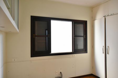 Casa à venda com 190m², 3 quartos e 3 vagas Casa à venda com 190m², 3 quartos e 3 vagasQuarto 1