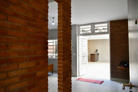 Casa à venda com 190m², 3 quartos e 3 vagas Casa à venda com 190m², 3 quartos e 3 vagasSala