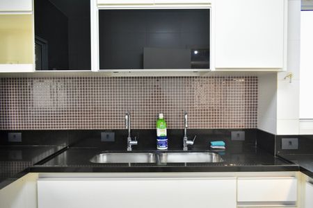 Casa à venda com 190m², 3 quartos e 3 vagas Casa à venda com 190m², 3 quartos e 3 vagasCozinha