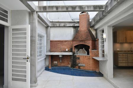 Casa à venda com 190m², 3 quartos e 3 vagas Casa à venda com 190m², 3 quartos e 3 vagasÁrea gourmet