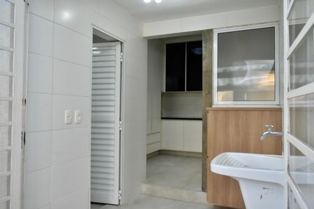 Casa à venda com 190m², 3 quartos e 3 vagas Casa à venda com 190m², 3 quartos e 3 vagasÁrea de Serviço