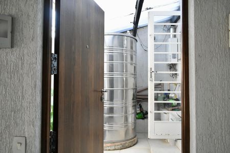 Casa à venda com 190m², 3 quartos e 3 vagas Casa à venda com 190m², 3 quartos e 3 vagasQuintal