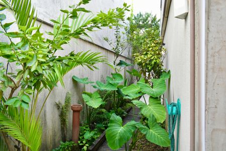 Casa à venda com 190m², 3 quartos e 3 vagas Casa à venda com 190m², 3 quartos e 3 vagasEntrada lateral