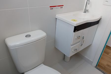 Apartamento para alugar com 53m², 2 quartos e 1 vaga Apartamento para alugar com 53m², 2 quartos e 1 vagaBanheiro da Suíte