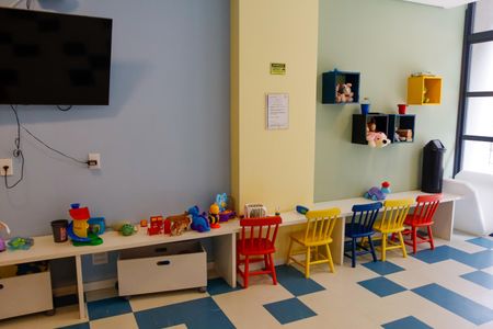 Apartamento para alugar com 53m², 2 quartos e 1 vaga Apartamento para alugar com 53m², 2 quartos e 1 vagaÁrea comum - Brinquedoteca