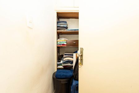 Apartamento à venda com 65m², 1 quarto e sem vaga Apartamento à venda com 65m², 1 quarto e sem vagaCloset