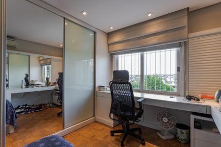 Casa para alugar com 588m², 3 quartos e 3 vagas Casa para alugar com 588m², 3 quartos e 3 vagasQuarto 1