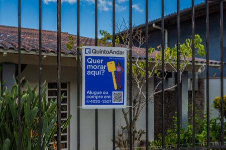 Casa para alugar com 588m², 3 quartos e 3 vagas Casa para alugar com 588m², 3 quartos e 3 vagasPlaca