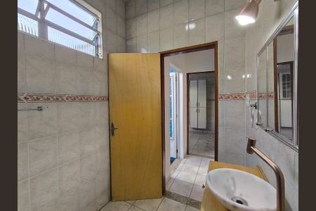 Casa à venda com 88m², 2 quartos e sem vaga Casa à venda com 88m², 2 quartos e sem vagaBanheiro