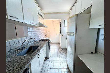 Apartamento à venda com 70m², 3 quartos e 1 vaga Apartamento à venda com 70m², 3 quartos e 1 vagaCozinha
