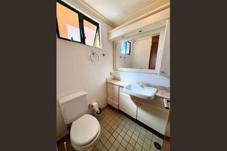 Apartamento à venda com 70m², 3 quartos e 1 vaga Apartamento à venda com 70m², 3 quartos e 1 vagaBanheiro da Suíte