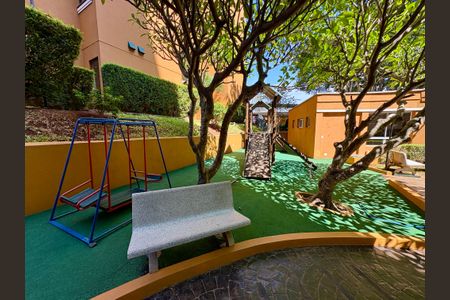 Apartamento à venda com 70m², 3 quartos e 1 vaga Apartamento à venda com 70m², 3 quartos e 1 vagaÁrea comum - Playground