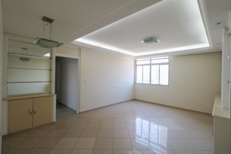 Apartamento à venda com 140m², 3 quartos e 1 vaga Apartamento à venda com 140m², 3 quartos e 1 vagaSala