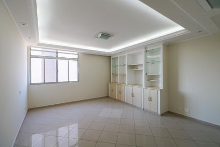 Apartamento à venda com 140m², 3 quartos e 1 vaga Apartamento à venda com 140m², 3 quartos e 1 vagaSala