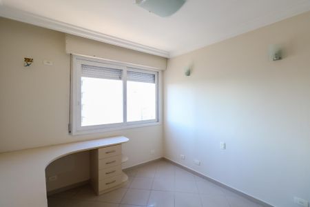 Apartamento à venda com 140m², 3 quartos e 1 vaga Apartamento à venda com 140m², 3 quartos e 1 vagaQuarto
