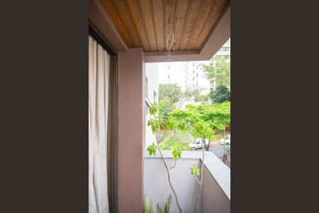 Apartamento para alugar com 57m², 2 quartos e 1 vaga Apartamento para alugar com 57m², 2 quartos e 1 vagaVaranda