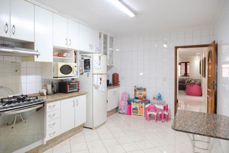 Casa à venda com 202m², 3 quartos e 2 vagas Casa à venda com 202m², 3 quartos e 2 vagasCozinha