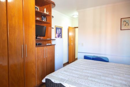 Casa à venda com 202m², 3 quartos e 2 vagas Casa à venda com 202m², 3 quartos e 2 vagasQuarto 1 Suíte