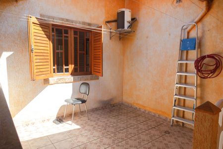 Casa à venda com 202m², 3 quartos e 2 vagas Casa à venda com 202m², 3 quartos e 2 vagasÁrea de Serviço