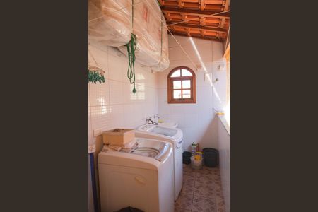 Casa à venda com 202m², 3 quartos e 2 vagas Casa à venda com 202m², 3 quartos e 2 vagasÁrea de Serviço