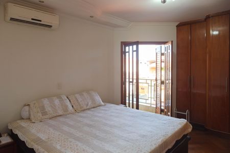 Casa à venda com 202m², 3 quartos e 2 vagas Casa à venda com 202m², 3 quartos e 2 vagasQuarto 1 Suíte