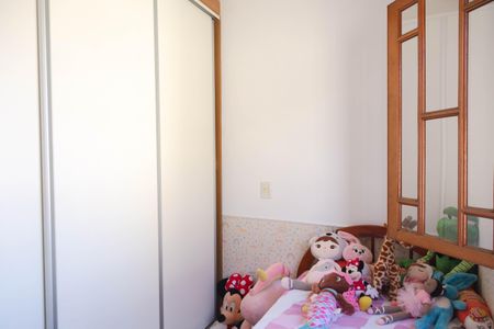 Casa à venda com 202m², 3 quartos e 2 vagas Casa à venda com 202m², 3 quartos e 2 vagasQuarto 2