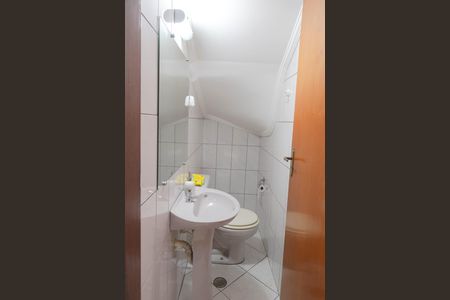 Casa à venda com 202m², 3 quartos e 2 vagas Casa à venda com 202m², 3 quartos e 2 vagasLavabo