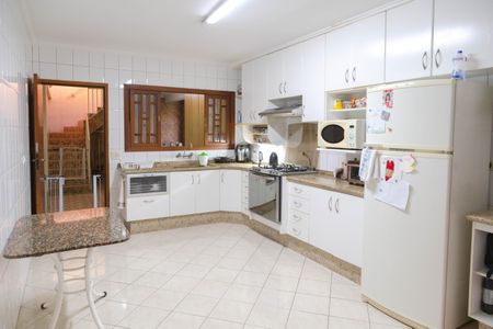 Casa à venda com 202m², 3 quartos e 2 vagas Casa à venda com 202m², 3 quartos e 2 vagasCozinha