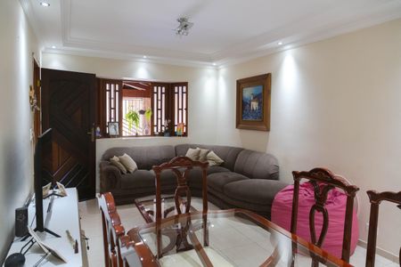 Casa à venda com 202m², 3 quartos e 2 vagas Casa à venda com 202m², 3 quartos e 2 vagasSala