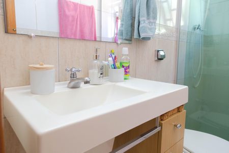 Casa à venda com 202m², 3 quartos e 2 vagas Casa à venda com 202m², 3 quartos e 2 vagasBanheiro Social