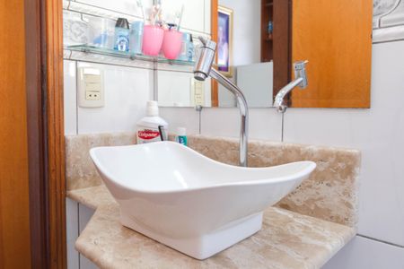 Casa à venda com 202m², 3 quartos e 2 vagas Casa à venda com 202m², 3 quartos e 2 vagasBanheiro do Quarto 1 Suíte