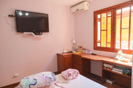 Casa à venda com 202m², 3 quartos e 2 vagas Casa à venda com 202m², 3 quartos e 2 vagasQuarto 3