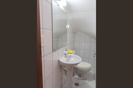 Casa à venda com 202m², 3 quartos e 2 vagas Casa à venda com 202m², 3 quartos e 2 vagasLavabo