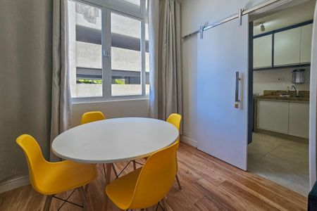 Apartamento para alugar com 57m², 1 quarto e 1 vaga Apartamento para alugar com 57m², 1 quarto e 1 vagaSala