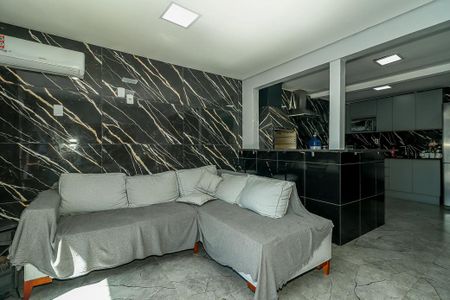 Casa à venda com 100m², 3 quartos e 3 vagas Casa à venda com 100m², 3 quartos e 3 vagasSala