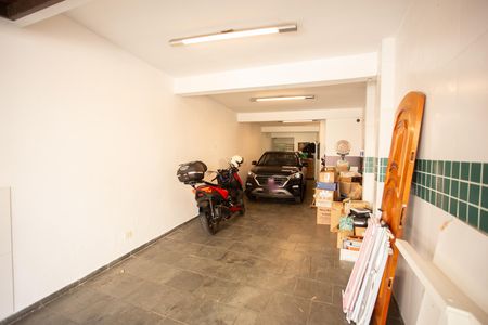 Casa à venda com 235m², 3 quartos e 3 vagas Casa à venda com 235m², 3 quartos e 3 vagasGaragem