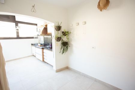 Casa à venda com 235m², 3 quartos e 3 vagas Casa à venda com 235m², 3 quartos e 3 vagasÁrea de Serviço