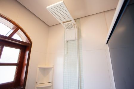 Casa à venda com 235m², 3 quartos e 3 vagas Casa à venda com 235m², 3 quartos e 3 vagasSuíte Banheiro