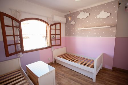 Casa à venda com 235m², 3 quartos e 3 vagas Casa à venda com 235m², 3 quartos e 3 vagasQuarto 2