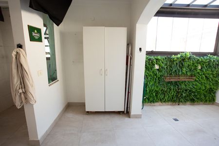 Casa à venda com 235m², 3 quartos e 3 vagas Casa à venda com 235m², 3 quartos e 3 vagasÁrea de Serviço