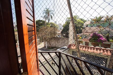 Casa à venda com 235m², 3 quartos e 3 vagas Casa à venda com 235m², 3 quartos e 3 vagasSuíte