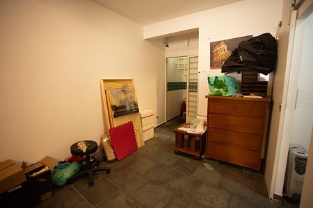 Casa à venda com 235m², 3 quartos e 3 vagas Casa à venda com 235m², 3 quartos e 3 vagasQuarto de Serviço