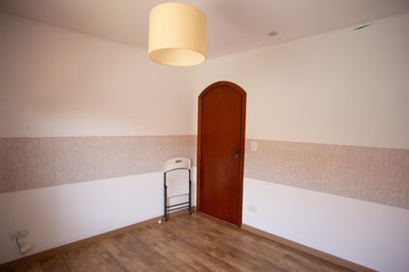Casa à venda com 235m², 3 quartos e 3 vagas Casa à venda com 235m², 3 quartos e 3 vagasQuarto 1