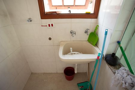 Casa à venda com 235m², 3 quartos e 3 vagas Casa à venda com 235m², 3 quartos e 3 vagasÁrea de Serviço