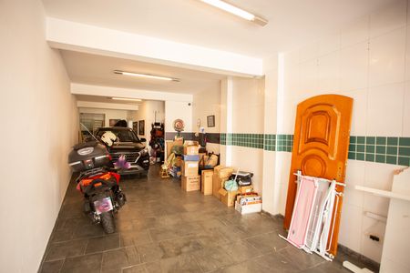 Casa à venda com 235m², 3 quartos e 3 vagas Casa à venda com 235m², 3 quartos e 3 vagasGaragem